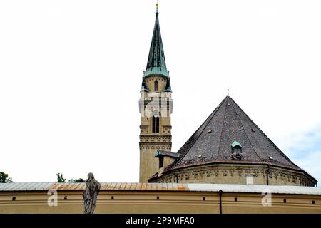 Dintorni vicino alla Cattedrale di Salisburgo, è la cattedrale barocca del 17th ° secolo, dedicata a Saint Rupert e Saint Vergilius, Salisburgo, Austria, Europa Foto Stock