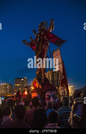 Ganapati Visarjan a Mumbai , Girgaon Chowpaty, Girgaum chowpatty Ganesh Visarjan, Ganesh Festival. Mumbai, Maharashtra, India Foto Stock