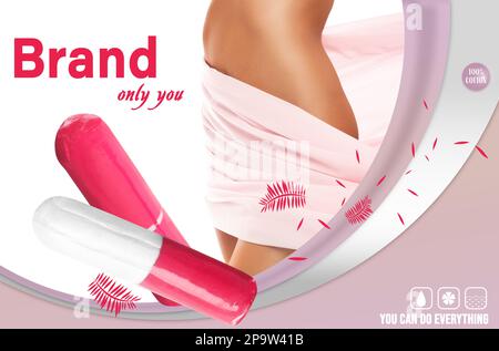 Tamponi in confezioni e donna con tessuto di seta su sfondo colorato. Mockup per il vostro marchio Foto Stock