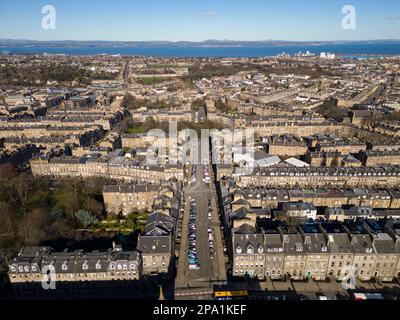Vista aerea della New Town di Edimburgo dal drone, Scozia, Regno Unito Foto Stock
