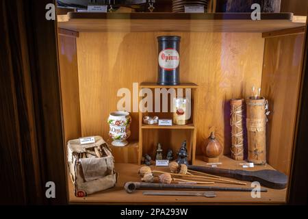Museo della Farmacia tedesca interno al Castello di Heidelberg - Heidelberg, Germania Foto Stock