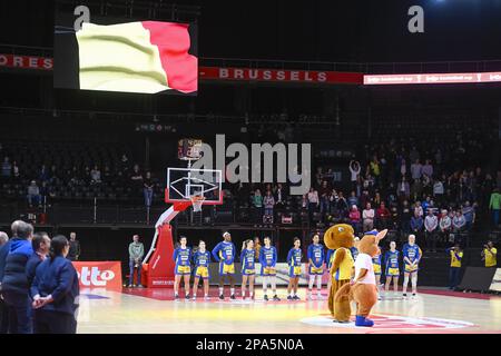 L'immagine mostra l'inizio di una partita di basket tra Castors Braine e Kangoeroes Mechelen, sabato 11 marzo 2023 a Bruxelles, la finale della Coppa belga di pallacanestro femminile. BELGA FOTO TOM GOYVAERTS Foto Stock