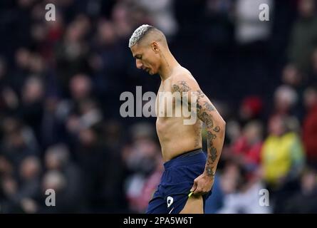 Richarlison di Tottenham Hotspur dopo il fischio finale durante la partita della Premier League al Tottenham Hotspur Stadium, Londra. Data immagine: Sabato 11 marzo 2023. Foto Stock