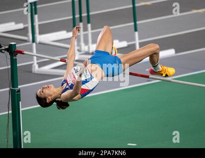 Angelina Topic della Serbia in gara nella finale di salto alto femminile ai Campionati europei di atletica indoor alla Ataköy Athletics Arena di Istanbul Foto Stock