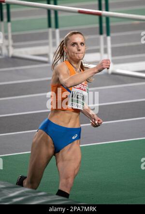 Britt Weerman dei Paesi Bassi gareggia nella finale di salto alto femminile ai Campionati europei di atletica indoor alla Ataköy Athletics Arena in Foto Stock