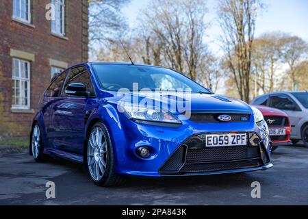 2009 Ford Focus RS ‘EO59 ZPF’ in mostra all’assemblea Ford tenutasi presso il Bicester Heritage Centre il 26th febbraio 2023. Foto Stock