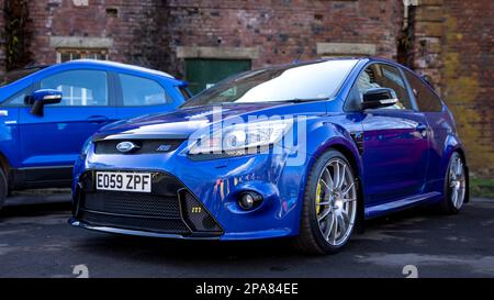 2009 Ford Focus RS ‘EO59 ZPF’ in mostra all’assemblea Ford tenutasi presso il Bicester Heritage Centre il 26th febbraio 2023. Foto Stock