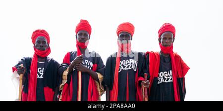Dogaris durante il festival annuale durbar a Zaria, Nigeria. Foto Stock