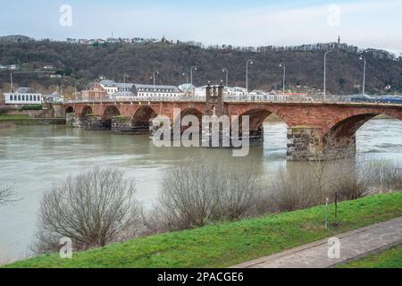 Ponte Romano e Mosella fiume - Treviri, Germania Foto Stock