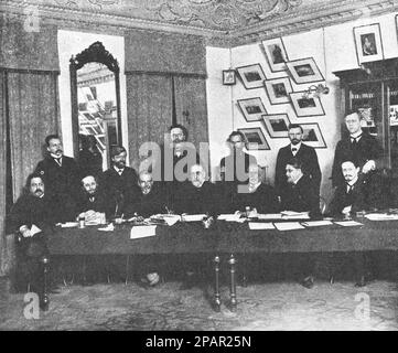 Comitato organizzatore del Congresso degli scrittori a San Pietroburgo. Foto dal 1910. Foto Stock