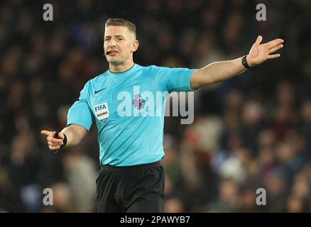 Londra, Regno Unito. 11th Mar, 2023. Arbitro Robert Jones durante la partita della Premier League al Selhurst Park, Londra. Il credito dell'immagine dovrebbe essere: Paul Terry/Sportimage Credit: Sportimage/Alamy Live News Foto Stock