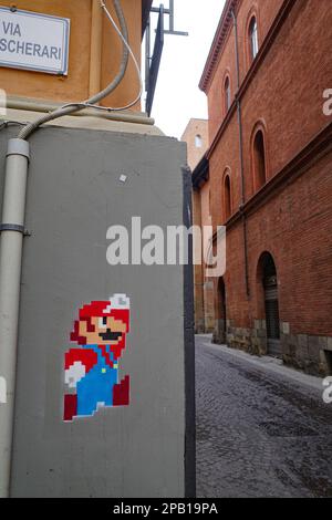 Bologna, Italia - 16 Nov 2022: Super Mario Street art graffiti Foto Stock