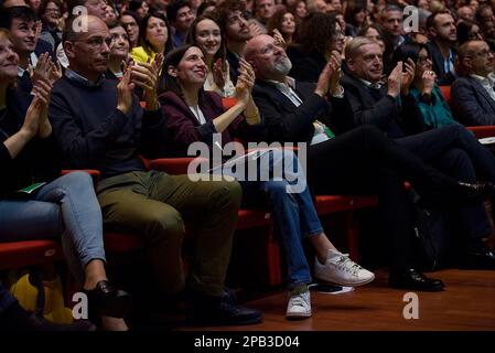 Enrico letta (L), Elly Schlein (C) e Stefano Bonaccini (R) durante l'Assemblea Nazionale del Partito democratico (PD), a Roma il 12 marzo 2023. Credit: Vincenzo Nuzzolese/Alamy Live News Foto Stock