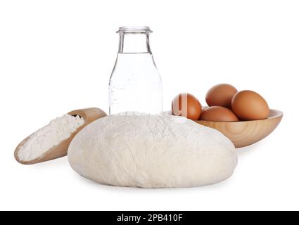 Impasto e ingredienti su fondo bianco. Ricetta per il pane all'acqua di mare Foto Stock