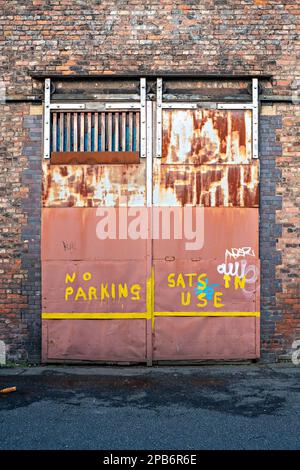 Porte scorrevoli per il magazzino Liverpool Dockland Foto Stock