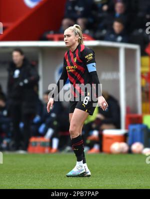 Crawley UK 12th Marzo 2023 - Steph Houghton di Manchester City durante la partita della Super League delle donne di Barclays tra Brighton & Hove Albion e Manchester City : Credit Simon Dack /TPI/ Alamy Live News Foto Stock