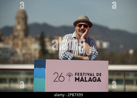 Malaga, Spagna. 12th Mar, 2023. L'attore spagnolo Fede Martinez posa in una foto del film 'Bajo terapia'l a piedi Muelle uno. L'edizione 26th del Malaga Film Festival presenta le migliori proiezioni cinematografiche spagnole in concorso dal 10th al 19th marzo. Il Malaga Spanish Film Festival si è affermato come uno dei maggiori eventi del cinema spagnolo e promotore della cultura cinematografica in Spagna e in America Latina. (Foto di Jesus Merida/SOPA Images/Sipa USA) Credit: Sipa USA/Alamy Live News Foto Stock