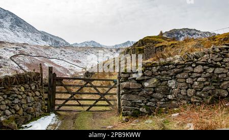 Splendide viste della Langdale Valley che guardano verso la Mickleden Valley, il Lake District National Park, la Cumbria Foto Stock