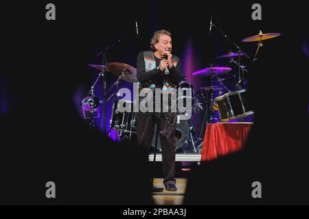 Teatro Corallo, Bardolino (VR), Italia, 11 marzo 2023, Tullio De Piscopo durante Tullio De Piscopo e gli amici - Concerto di Musica del cantante italiano Foto Stock