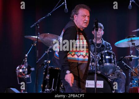 Teatro Corallo, Bardolino (VR), Italia, 11 marzo 2023, Tullio De Piscopo durante Tullio De Piscopo e gli amici - Concerto di Musica del cantante italiano Foto Stock