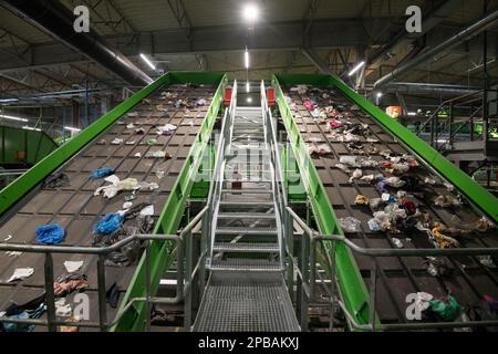 Impianto municipale di recupero dei rifiuti solidi a Danzica, Polonia © Wojciech Strozyk / Alamy Stock Photo Foto Stock