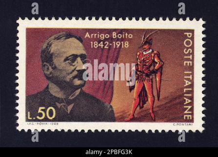 Il compositore e librettista italiano ARRIGO BOITO ( 1842 - 1918 ) , è meglio ricordato per i suoi libretti per i capolavori di Giuseppe Verdi Otello e Falstaff . Legno per posta di Poste Italiane nel 1868 per il 50th° anniversario della morte - COMPOSITORE - LIBRETTISTA - MUSICA CLASSICA - LIRICA - MUSICA - classica - baffi - baffi - occhiali pince-nez - pince nez - bicchieri - colletto - colletto - COMPOSITORE - OPERA LIRICA - CLASSICA - CLASSICO - RITRATTO - RITRATTO - MUSICISTA - MUSICA - CRAVATTA - CRAVATTA - FRANCOBOLLO - VALORE POSTALE ---- ARCHIVIO GBB Foto Stock