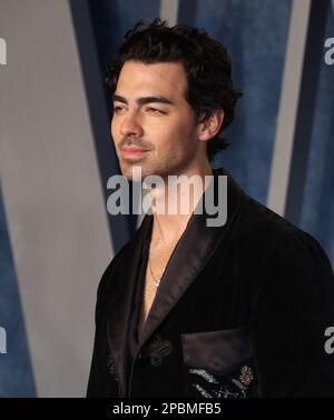 Joe Jonas partecipa al Vanity Fair Oscar Party del 2023 al Walis ...