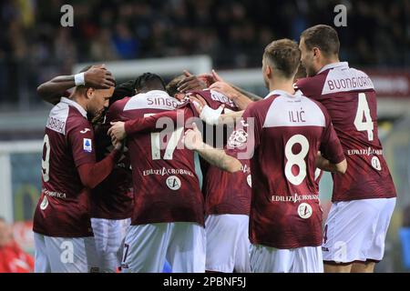 Stadio Olimpico Grande Torino, Torino, 06 marzo 2023, Yann Karamoh (Torino FC) festeggia dopo il traguardo con i suoi compagni di squadra durante il Torino FC Foto Stock