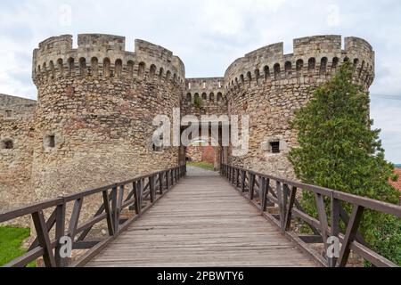 Belgrado, Serbia - 24 2019 maggio: La porta Zindan della Fortezza di Belgrado sul Parco Kalemegdan. Foto Stock