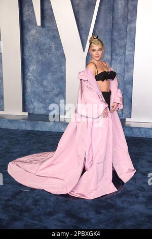 Florence Pugh partecipa al Vanity Fair Oscar Party del 2023 al Walis Annenberg Center for the Performing Arts il 12 marzo 2023 a Beverly Hills, California. Foto: Crash/imageSPACE Foto Stock
