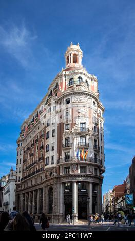 El impressionante edificio del Banco de Valencia, Valencia, España Foto Stock