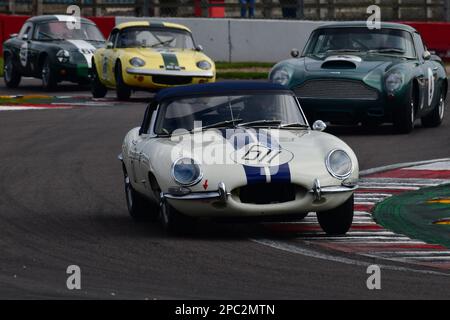 Gregor Fisken, Patrick Blakeney-Edwards, Christoff Cowens, Jaguar e-Type, RAC Pall Mall Cup per pre '66 GT e Touring Cars pre'63 GTS e pre '60 SpO Foto Stock