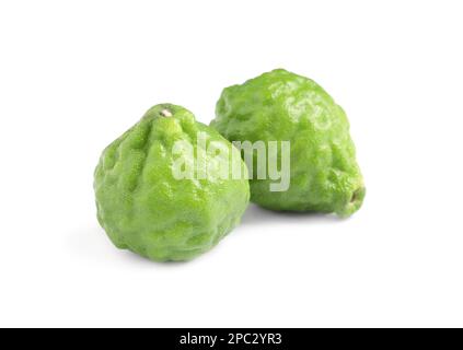 Frutti di bergamotto freschi e maturi su sfondo bianco Foto Stock
