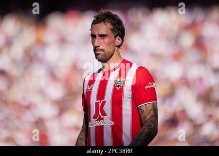 Siviglia, Spagna. 12th Mar, 2023. Eguaras (4) di Almeria visto durante la partita di LaLiga Santander tra Sevilla FC e Almeria a Estadio Ramon Sanchez Pizjuan a Siviglia. (Photo Credit: Gonzales Photo/Alamy Live News Foto Stock