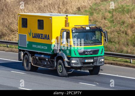LANKELMA è leader mondiale nel campo dei test di penetrazione dei coni (CPT); un metodo rapido, efficiente e affidabile per la profilatura del suolo e la derivazione delle proprietà geotecniche. 2015 Green Yellow MAN 6871cc Diesel che viaggia sull'autostrada M61, Regno Unito Foto Stock