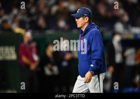 (230313) -- TOKYO, 13 marzo 2023 (Xinhua) -- il manager della Corea del Sud Lee Kang Chul è visto prima della partita di Pool B tra la Cina e la Corea del Sud del 2023 World Baseball Classic al Tokyo Dome a Tokyo, Giappone, 13 marzo 2023. (Xinhua/Zhang Xiaoyu) Foto Stock