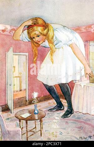 MARGARET TARRANT (1888-1959) illustratore inglese. Alice nella casa del coniglio Bianco dall'edizione 1916 di Alice nel paese delle meraviglie. Foto Stock