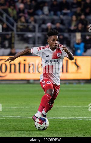 New England Revolution Forward Latif Blessing (19) durante una partita MLS contro il Los Angeles FC, domenica 12 marzo 2023, al BMO Stadium, a Los An Foto Stock