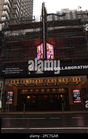 New York, NY, Stati Uniti. 13th Mar, 2023. Marquee in partecipazione per L'ESTATE, 1976 Broadway Cast Photo Op, Manhattan Theatre Club Rehearsal Studios, New York, NY 13 marzo 2023. Credit: Manoli Figetakis/Everett Collection/Alamy Live News Foto Stock