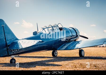 vista laterale di un aereo storico Foto Stock