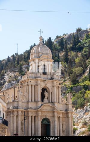 San Bartolomeo, chiesa cattolica romana in stile tardo barocco nel comune di Scicli, provincia di Ragusa, Sicilia, Italia Foto Stock