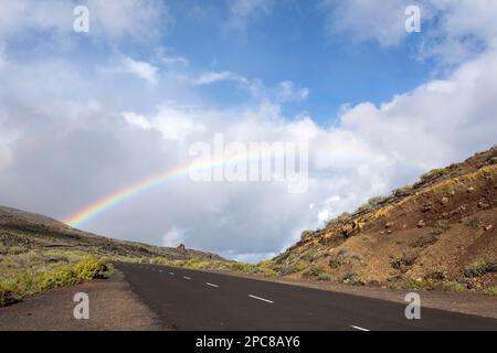 Rainbow, Punta de Fuencalinte, la Palma, Spagna, Europa Foto Stock