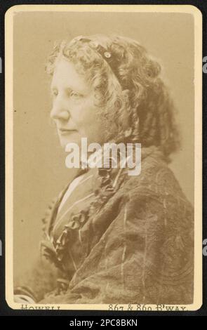 Autore ed abolizionista Harriet Beecher Stowe / Howell, 867 & 869 B'Way.. Liljenquist Famiglia Collezione di fotografie della Guerra civile , pp/liljpaper. Stowe, Harriet Beecher, 1811-1896, Autori, cucina americana, 1840-1860, abolizionisti, 1840-1860, Stati Uniti, Storia, Guerra civile, 1861-1865, movimenti di protesta. Foto Stock