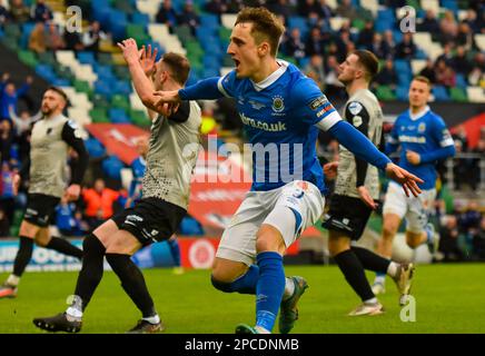 Joel Cooper, lettore Linfield FC. BetMcLean Cup Final 2023, Linfield Vs Coleraine. Stadio nazionale al Windsor Park, Belfast. Foto Stock