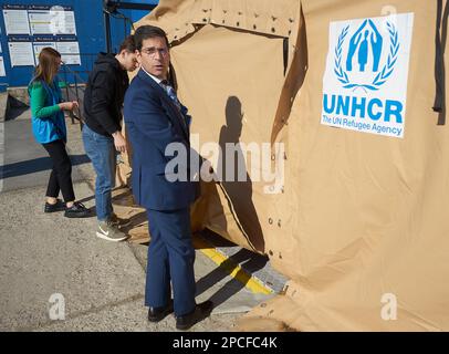 Bucarest, Romania. 13th marzo 2023: Pablo Zapata, rappresentante speciale dell'UNHCR in Romania, presso il centro integrato dell'UNHCR per i rifugiati ucraini du Foto Stock