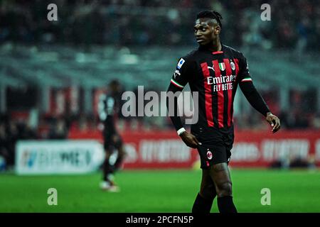 Milano, Italia. 13th Mar, 2023. Rafael Leao di AC Milan durante la Serie Italiana Una partita di calcio AC Milan vs Salernitana allo Stadio San Siro di Milano il 13 marzo 2023 Credit: Piero Crociatti/Alamy Live News Credit: Piero Crociatti/Alamy Live News Foto Stock