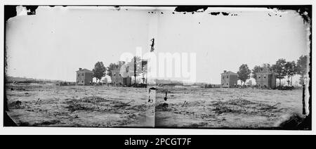 Fair Oaks, Virginia. Vista posteriore della vecchia casa telaio, frutteto, e bene a Seven Pines. Oltre 400 soldati furono sepolti qui dopo la battaglia di Fair Oaks. Fotografie della guerra civile, 1861-1865 . Stati Uniti, Storia, Guerra civile, 1861-1865. Foto Stock