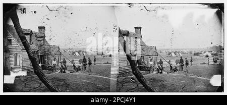 Yorktown, Virginia (nelle vicinanze). Casa colonica di Allen vicino a Williamsburg Road. Sede generale del generale Fitz John Porter. Il corpo di Sumner e Heintzelman si accamparono sullo sfondo. Fotografie della guerra civile, 1861-1865 . Stati Uniti, Storia, Guerra civile, 1861-1865. Foto Stock