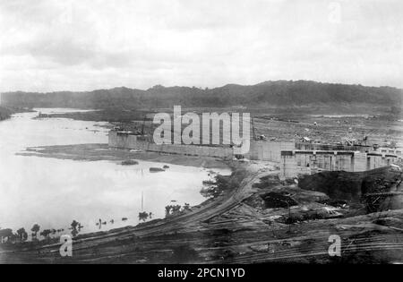 PANAMA : Panama Canal Construction, 1908 ca , Gatun locks - GEOGRAFIA - GEOGRAFIA - FOTO STORICHE - STORIA - STORICO - CANALE DI PANAMA - CENTRO AMERICA --- Archivio GBB Foto Stock