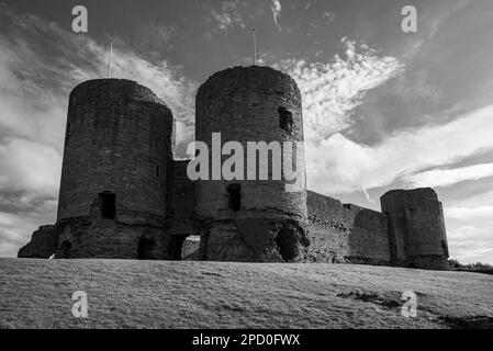 Casetta occidentale del castello di Rhuddlan in Denbighshire, Galles del Nord. Foto Stock